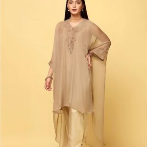 NWT Chinyere Kaftan Desert Bling